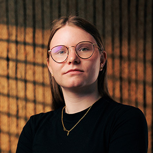 Elle Bruyneel – Intern